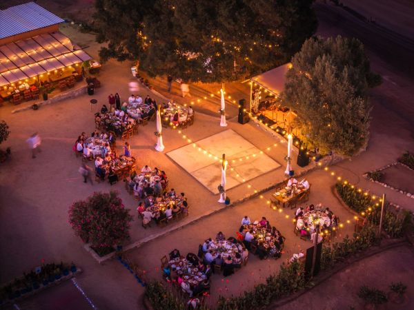 Louez des guirlandes lumineuses pour vos événements inoubliables
