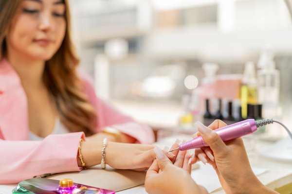 Onglerie lyon : expérimentez des manucures de qualité supérieure